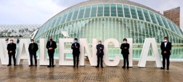 colomer se ha reunido en valencia con representantes de la guia gastronomica para atar los detalles de la celebracion del evento