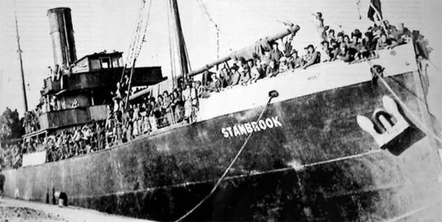 Imagen: El carguero Stanbrook ayudando a los republicanos a huir del bando golpista en marzo de 1939