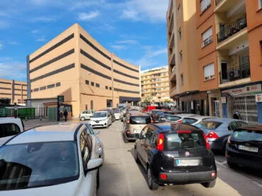 Gran atasco entre Marquesado y Paseo del Saladar