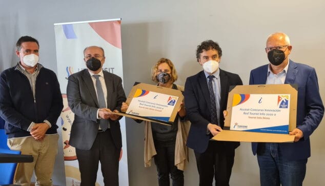 Imagen: Señala que %22mantener la comunicación y acompañar a las personas era un reto que se ha conseguido desde las oficinas de Dénia%22