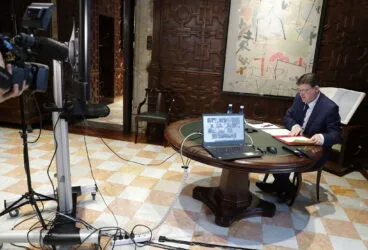 ximo puig reunido con personas expertas para analizar la evolucion de la pandemia de coronavirus en la comunitat valenciana