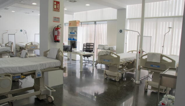 Imagen: Camas vacías en el Hospital de Dénia