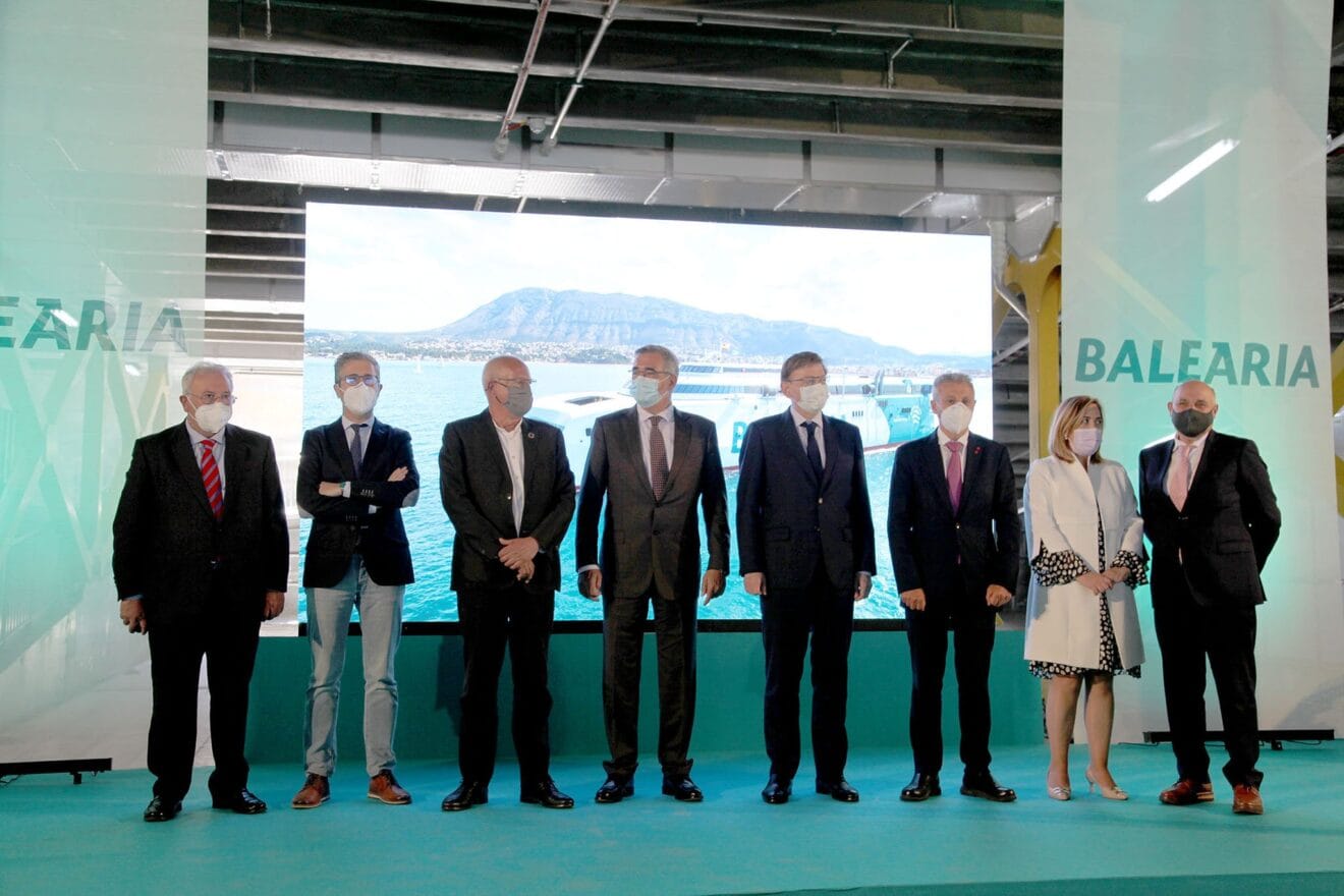 Presentación del Eleanor Roosevelt en el puerto de Dénia 06