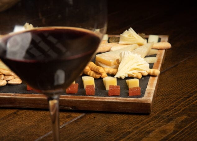 tabla de quesos en el raco de la xara