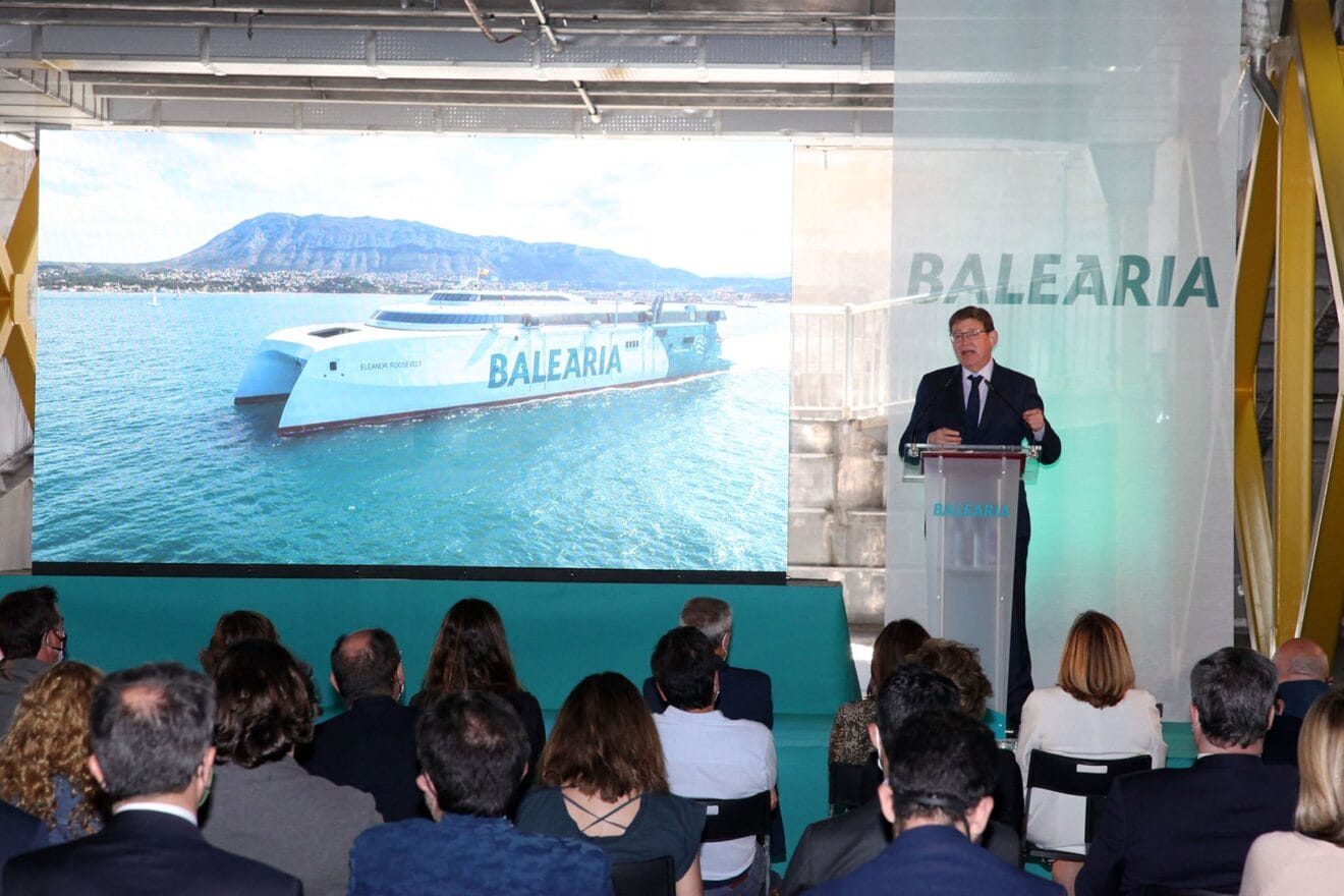 Ximo Puig durante la presentación del Eleanor Roosevelt