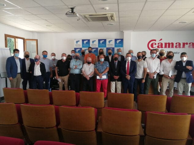 Imagen: Asistentes a la reunión de UEPAL