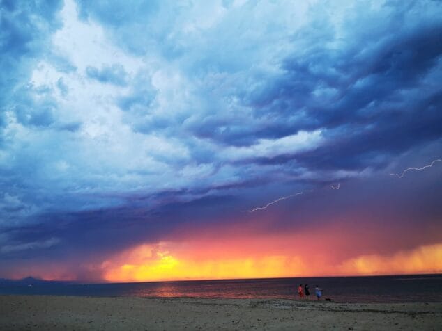 Imagen: Danza de rayos desde Les Marines