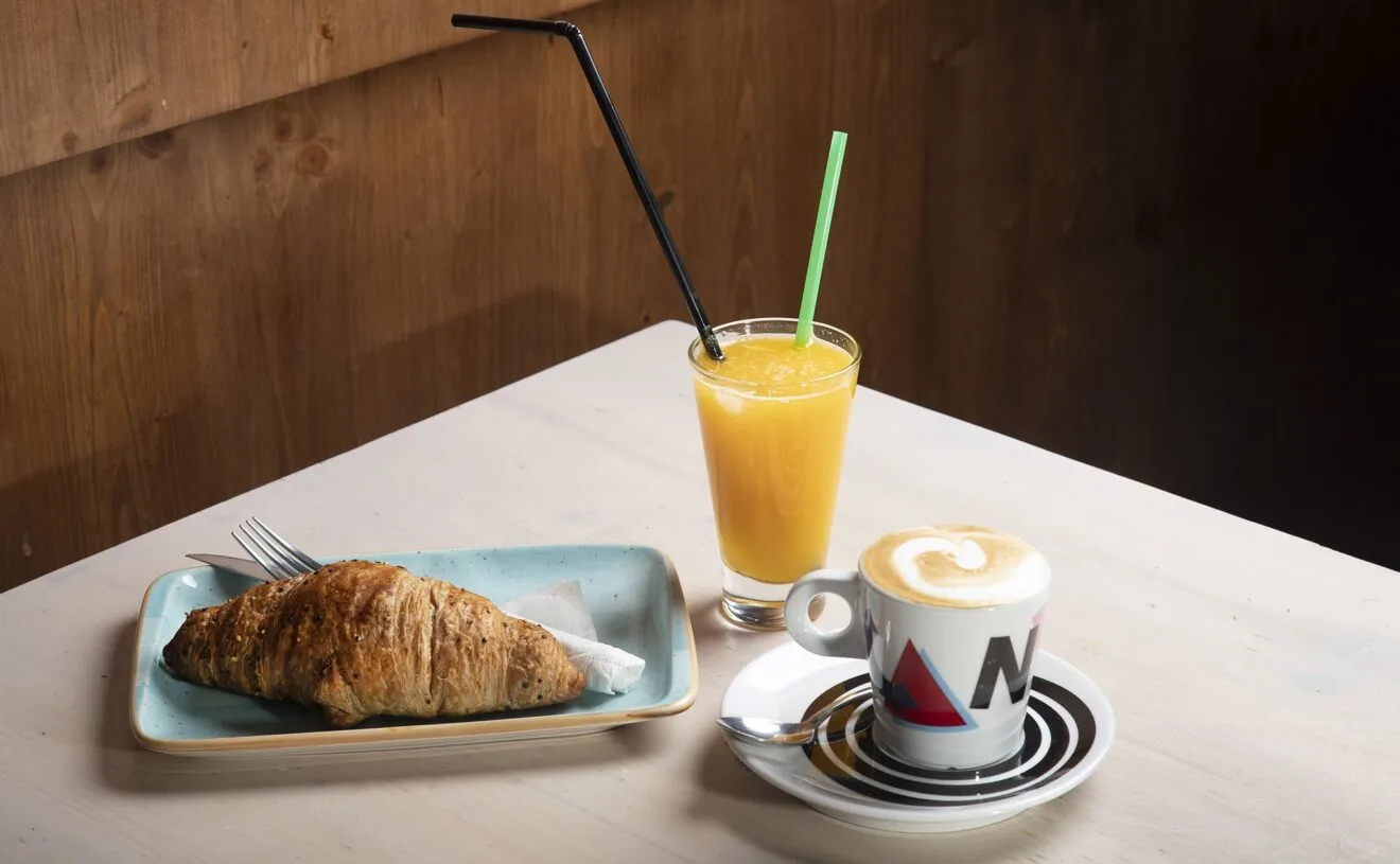 Desayunar en Dénia - Canela