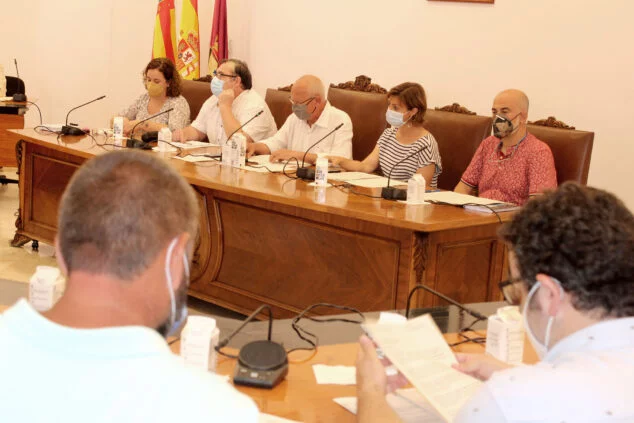 Imagen: El PSPV durante el debate del estado del municipio