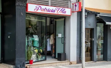 Exterior de la tienda de ropa Patricia Vila en Dénia