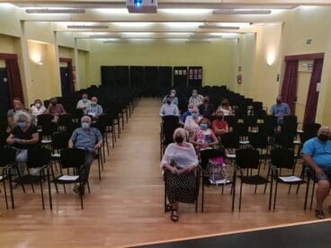Gent de Dénia reunión con los vecinos del municipio