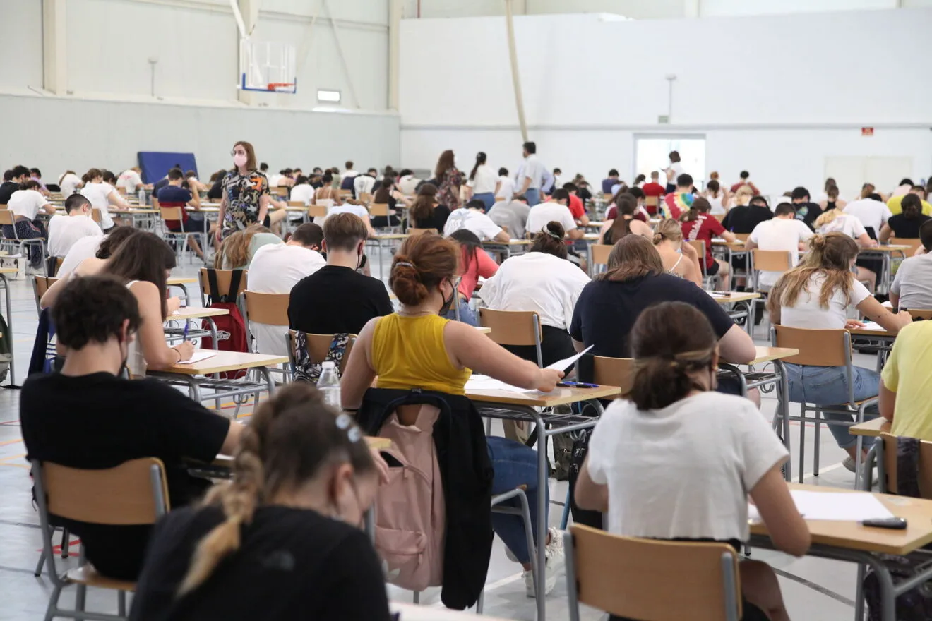 Los estudiantes se enfrentan a las Pruebas de Acceso a la Universidad