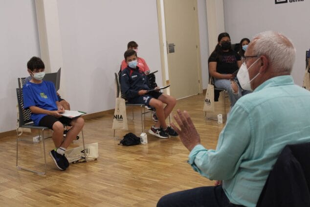 Imagen: Los niños y niñas de Dénia hacen llegar sus propuestas al Ayuntamiento