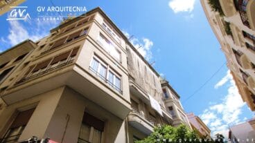 Rehabilitación de una fachada en el centro de Valencia – GV Arquitecnia