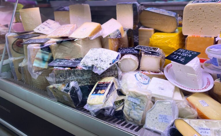 Todo tipo de quesos en Dénia - Xarcuteria Selecta Pepi