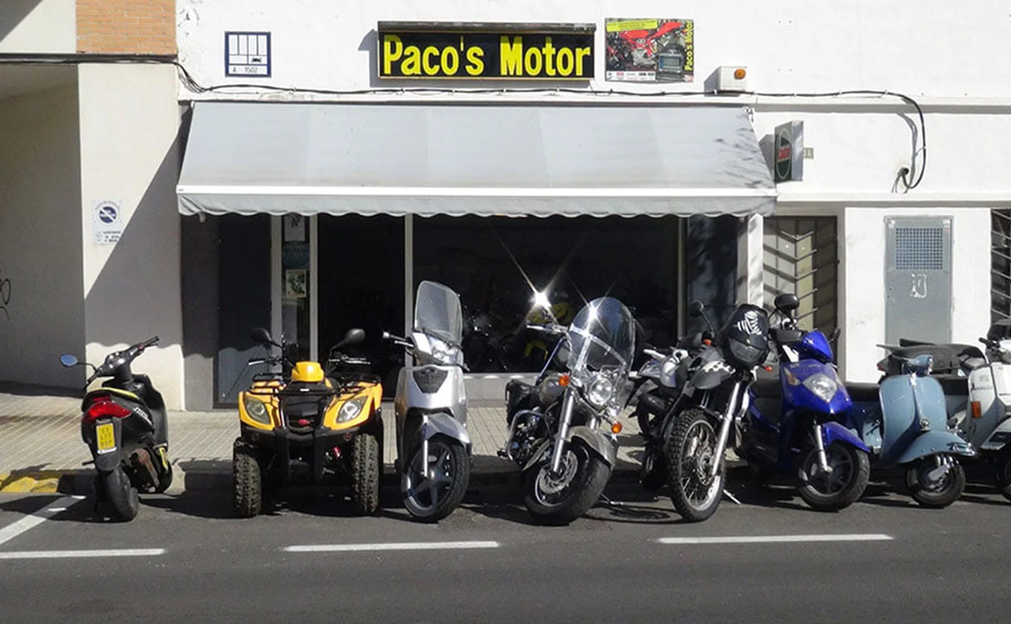 Vista exterior de Paco’s Motor