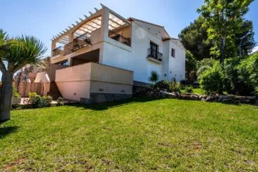 casa con jardin privado denia quality rent a villa