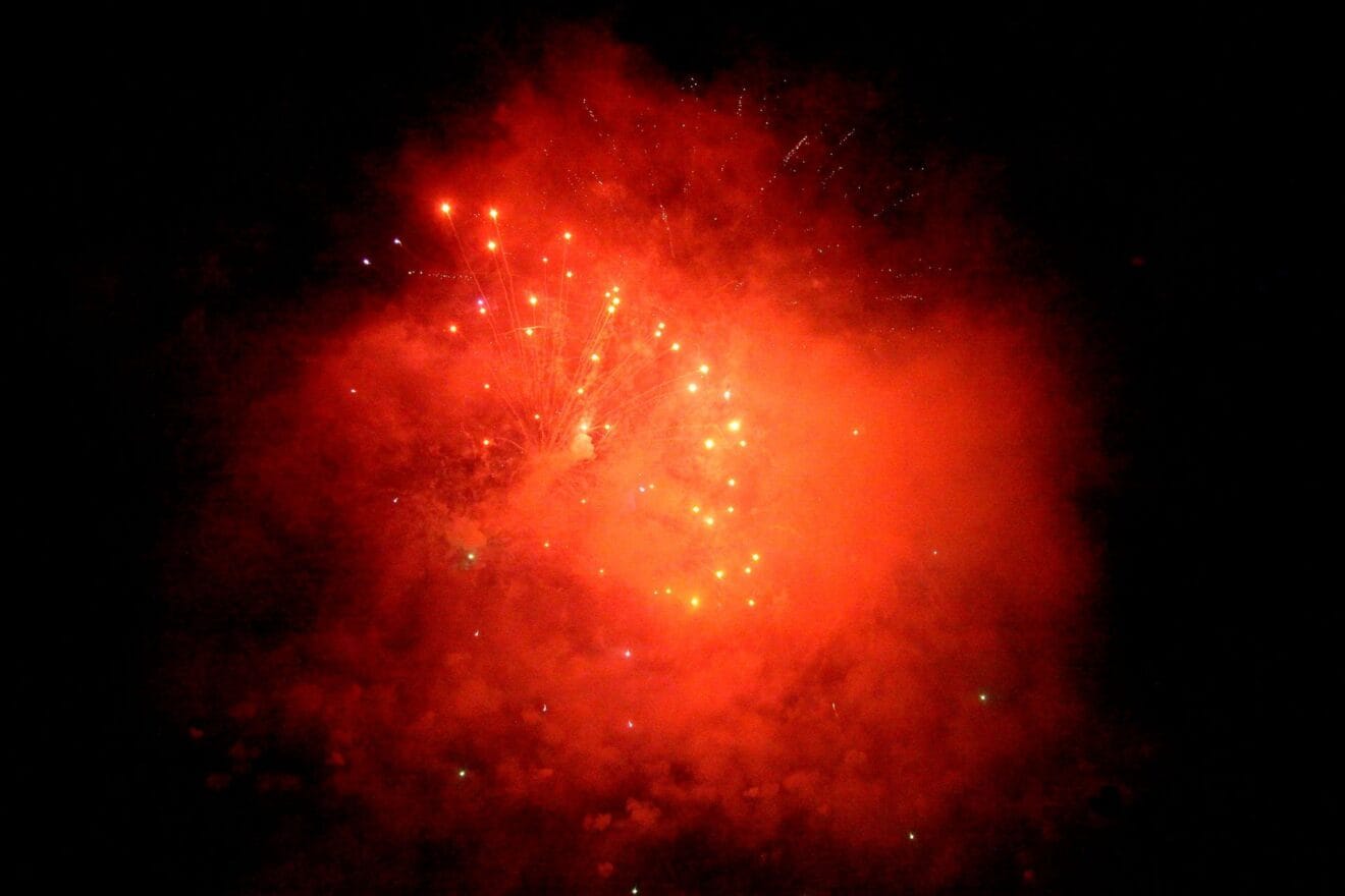 Castillo de fuegos artificiales 2021 02