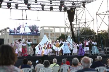 Dianium Dansa organiza el Aplec de Danses 2021 09