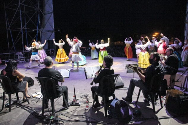 La danza tradicional vuelve al escenario dianense en el Aplec de Danses 8 dianium dansa organiza el aplec de danses 2021 35