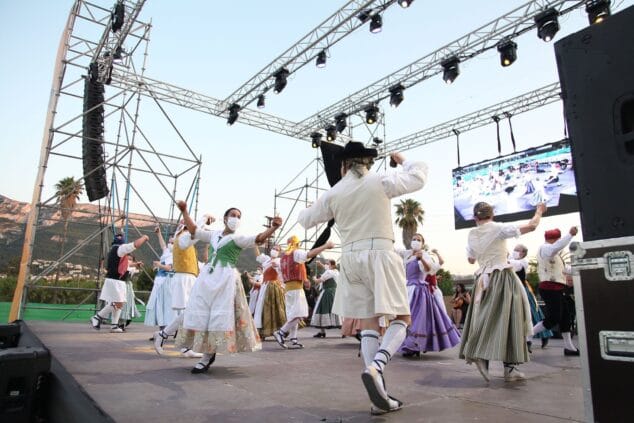 La danza tradicional vuelve al escenario dianense en el Aplec de Danses 1 Imagen: Dianium Dansa organiza el Aplec de Danses 2021