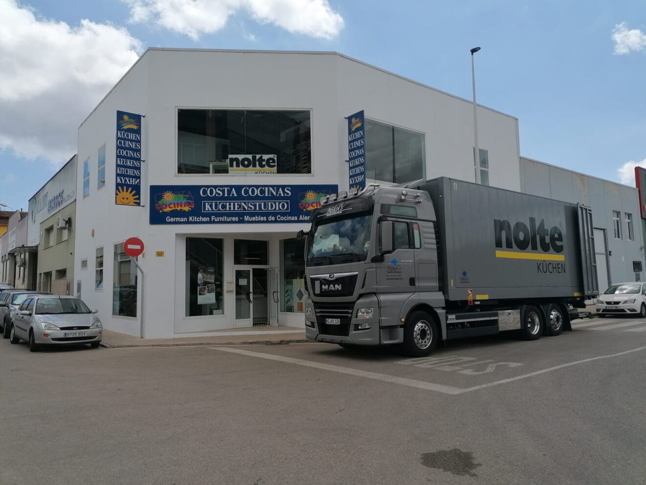 Diseño y montaje de cocinas - Costa Cocinas