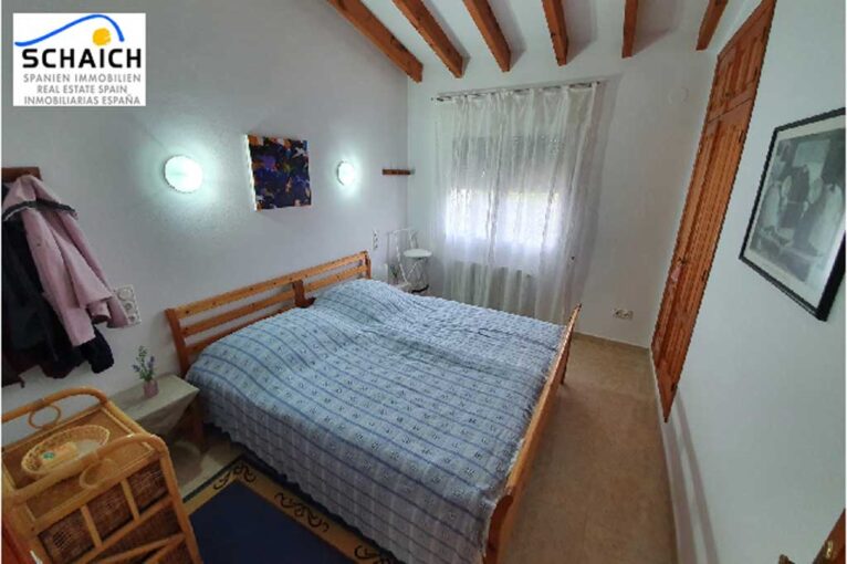 Tweepersoons slaapkamer in villa in Monte Pego