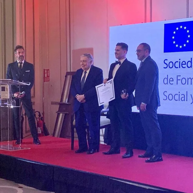 Imagen: Dr.Ballester Premio Dr.Fleming a la Excelencia 2021