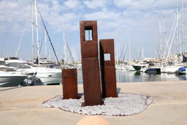 Esculturas frente al Mar en Marina de Dénia