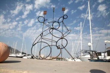 Esculturas frente al Mar en Marina de Dénia