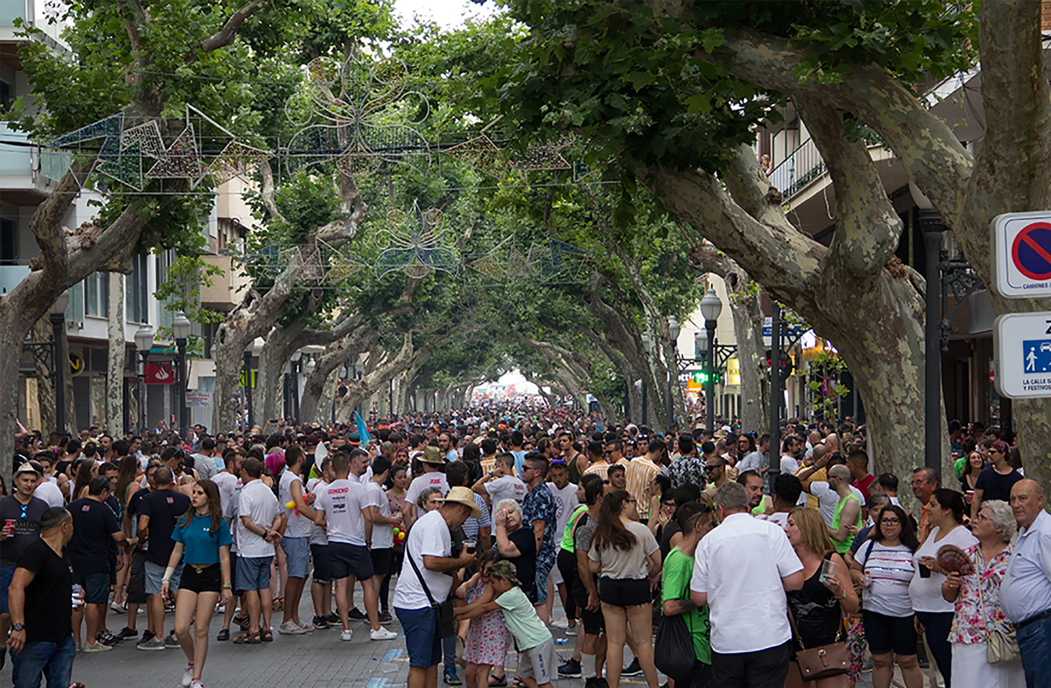 La calle Campo abarrotada en el primer día de Fiestas