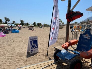 Material de la playa accesible Punta del Raset de Dénia
