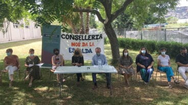 representantes de aprosdeco ugt y varios ayuntamientos durante la rueda de prensa