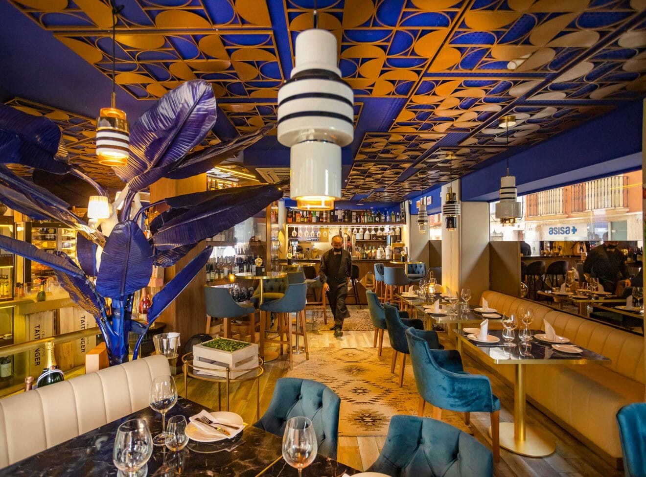 aDuana Wine Experience