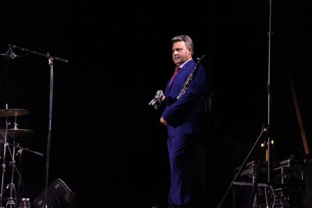Guillaume Nouax deslumbra en Torrecremada con su swing y jazz de Nueva Orleans 6 concierto de guillaume nouax en denia 15