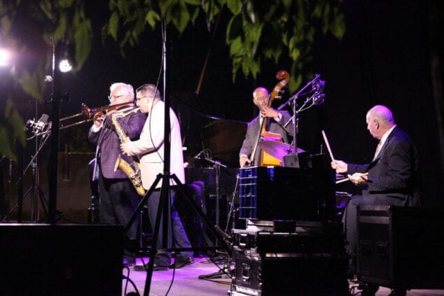 La maravillosa voz de Rebecca Kilgore triunfó junto a The Internacional Classic Jazz All Stars en el Festival de Jazz 12 the international classic jazz all stars 10