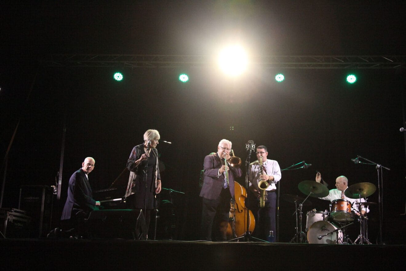 The International Classic Jazz All Stars 13