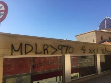 una de las inscripciones de la placcca7a del consell