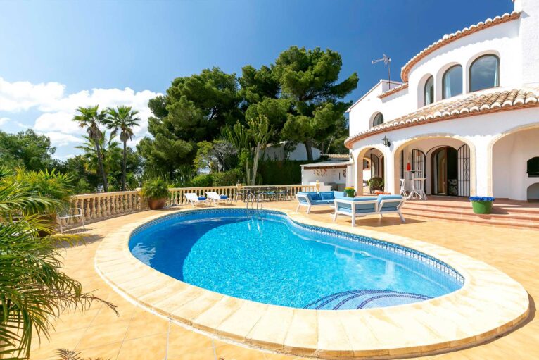Casa con piscina Javea - Quality Rent a Villa
