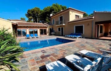 Comprar casa con piscina – Inmoden Inmobiliaria