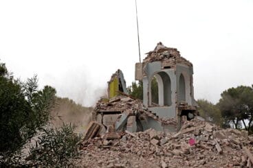 Demolición de la finca señorial de Les Rotes 34