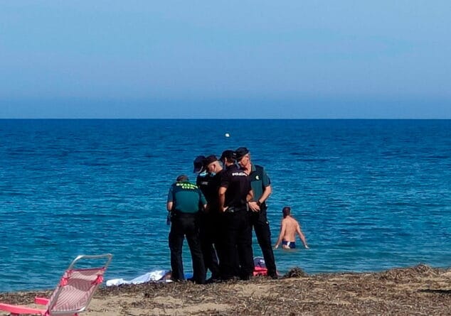 Imagen: Hombre Ahogado en una playa de Dénia