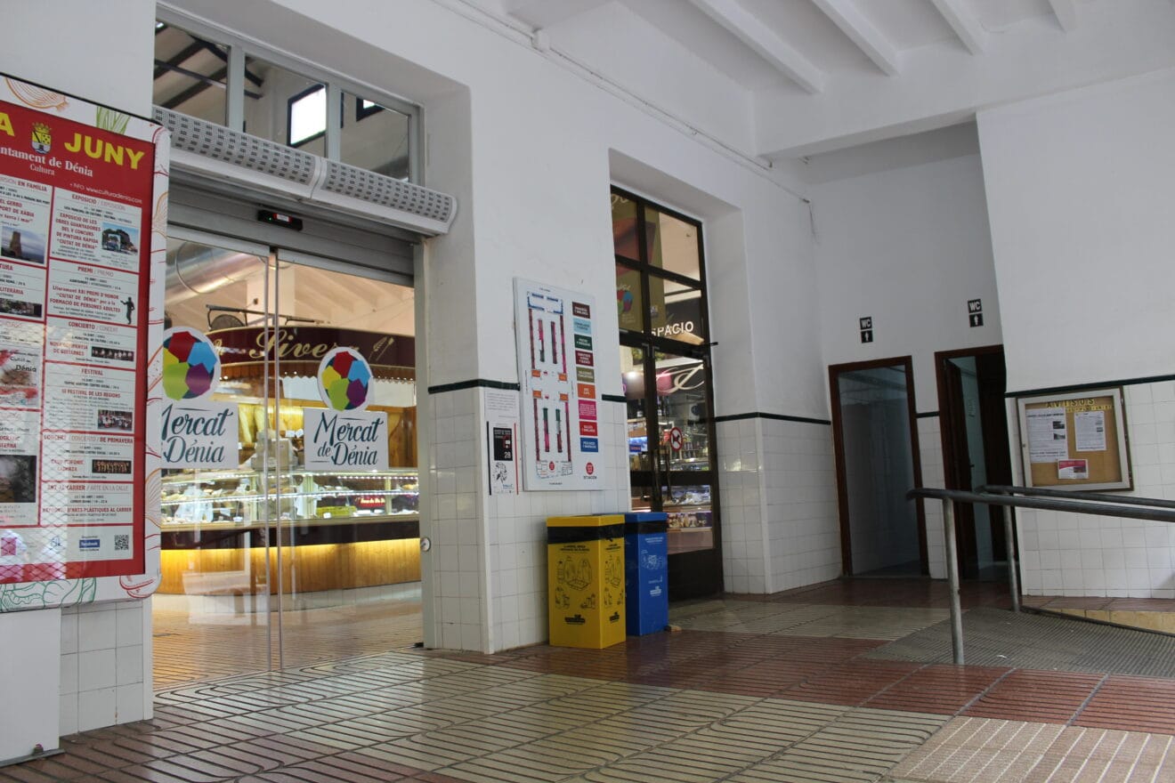Entrada del Mercado de Dénia