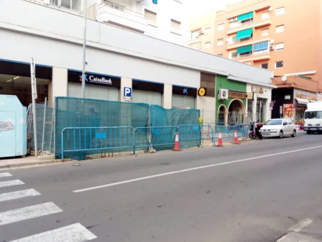 obras paralizadas en calle sagunt