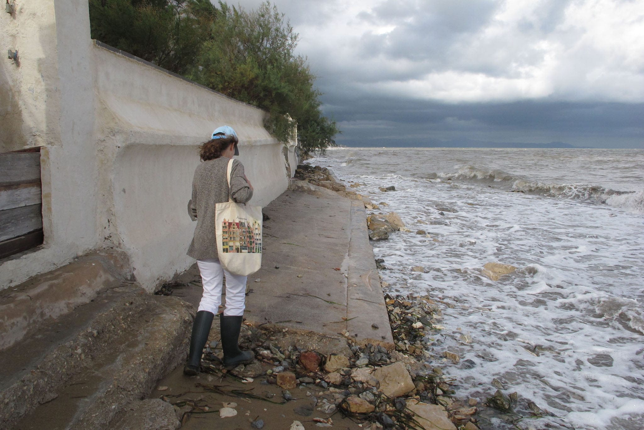 Imagen: Orilla intransitable de una de las playas