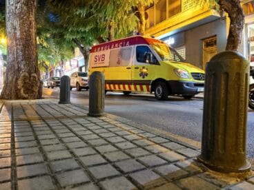 Ambulancia en el centro de Dénia