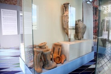 Ánforas y fragmentos de ánforas de vino de los siglos I y II