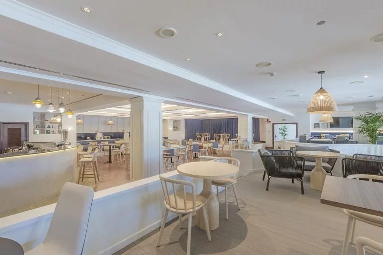 Comedor interior en Hotel Dénia Marriott La Sella Golf Resort & Spa