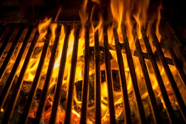 Este restaurante de Dénia te ofrece un delicioso menú asturiano para que vivas un Día del Padre inolvidable 1 Imagen: Comer carne en Dénia - Folixa Asador Sidrería