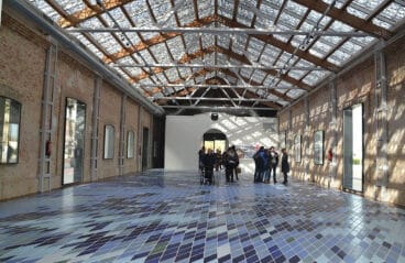 Interior de la antigua lonja tras su reforma y antes de albergar el Museu de la Mar